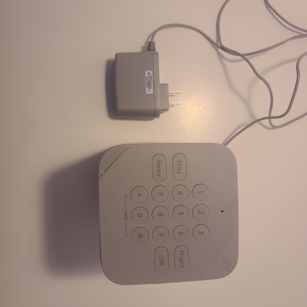 Blue by ADT - Gray Smart Home Hub - Used - (I-F3)